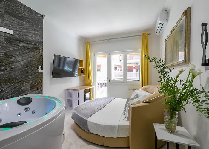 Gregorio Vii Luxury San Damaso Hotel