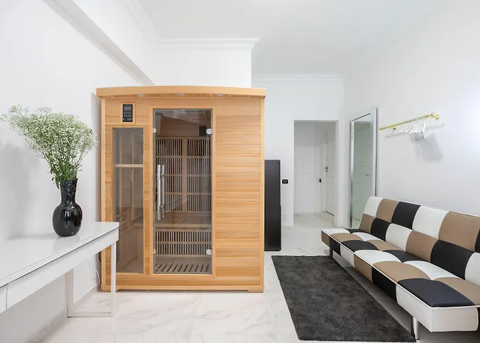 מלון Gregorio Vii Luxury San Damaso 3*