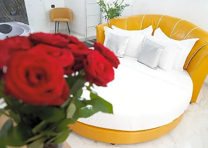 מלון Gregorio Vii Luxury San Damaso 3*