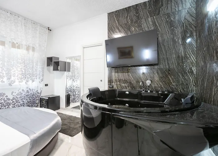 Hotel Gregorio Vii Luxury San Damaso 3*