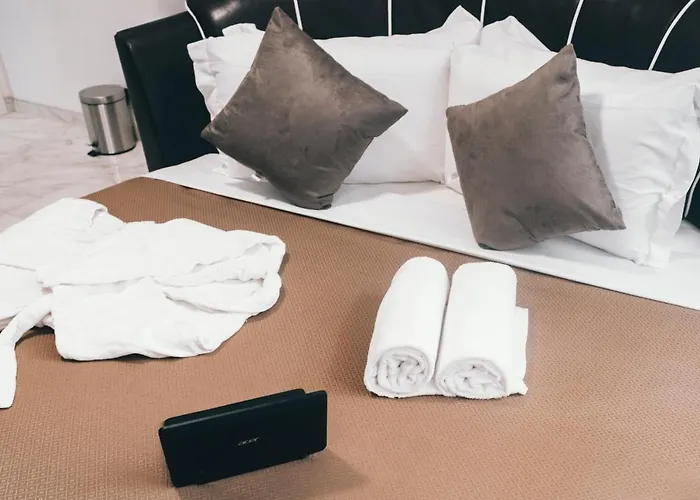 Gregorio Vii Luxury San Damaso Hotel